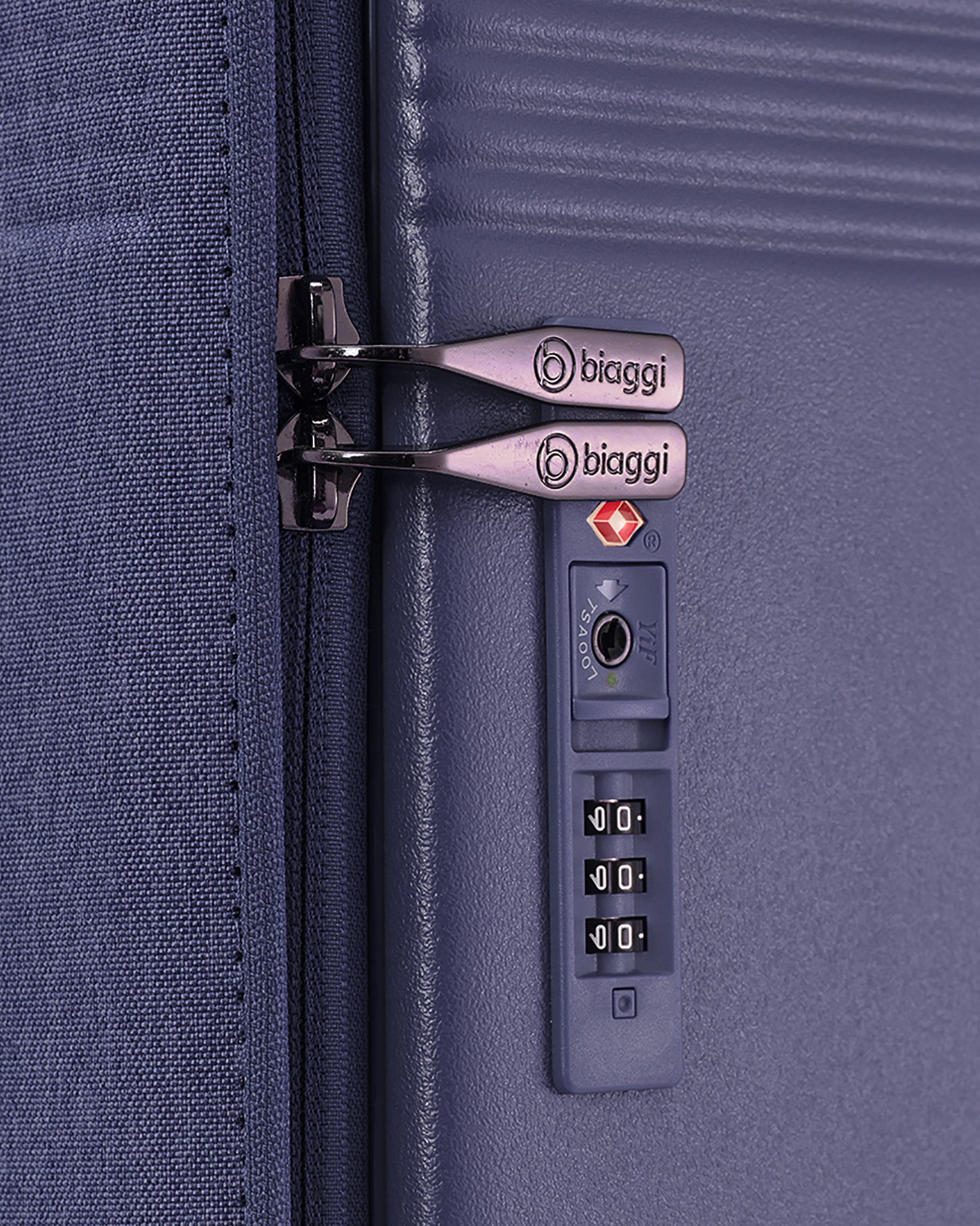 Runway Large Check-In Suitcase – Biaggi